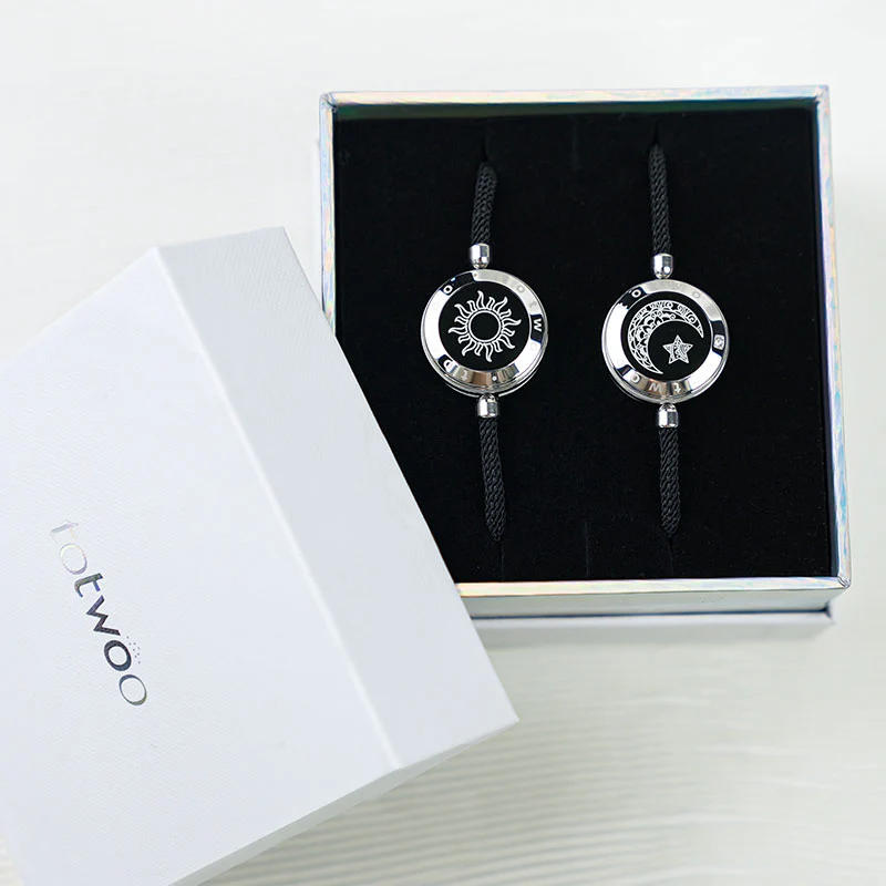 Totwoo Sun & Moon Touch Bracelets Set - Image 6